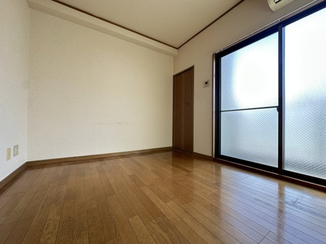 シティハイツあびこの居間・リビング