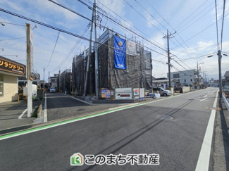 【前面道路含む現地写真】 | ブルーミングガーデン宇都宮市中戸祭1丁目　4号棟