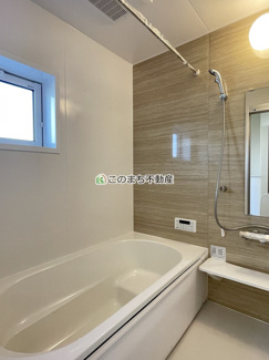 【浴室】 | ブルーミングガーデン宇都宮市中戸祭1丁目　4号棟 | 同社施工物件の写真です。※建具やフローリング、その他仕様が異なる場合がございます。