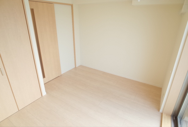 プリュニエ本山の居間・リビング