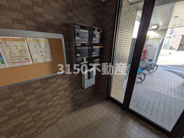 エトワール本町のエントランス