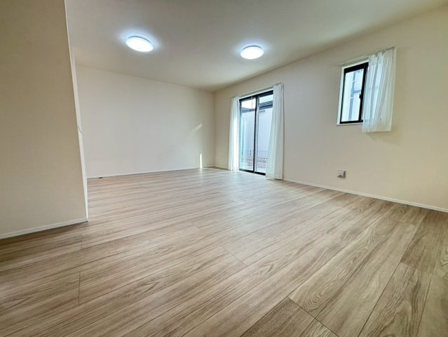 江戸川区東小岩１丁目　新築戸建G号棟の居間・リビング|2026年3月1日撮影