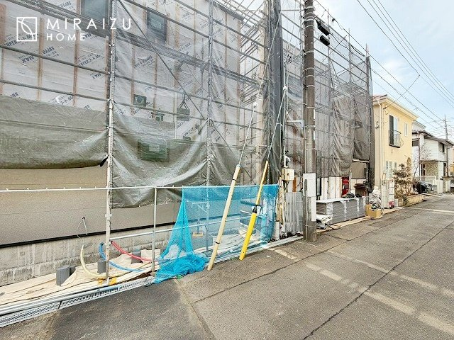 【前面道路含む現地写真】 | 日当たりの良いお家は嬉しいですよね。それぞれ価値観が分かれる箇所です、実際に内覧して日当たりの心地よさをご体感下さいね♪