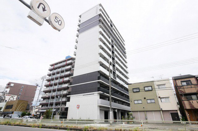 スワンズシティ大阪エスクレア