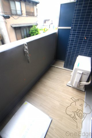 プレサンス大阪都島エレナードのバルコニー