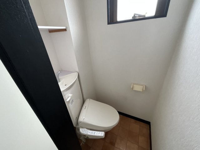 元宿ビルの浴室