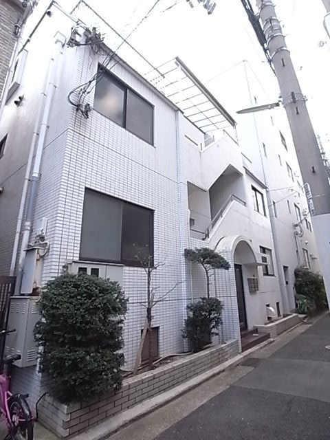 ラムール花隈の外観