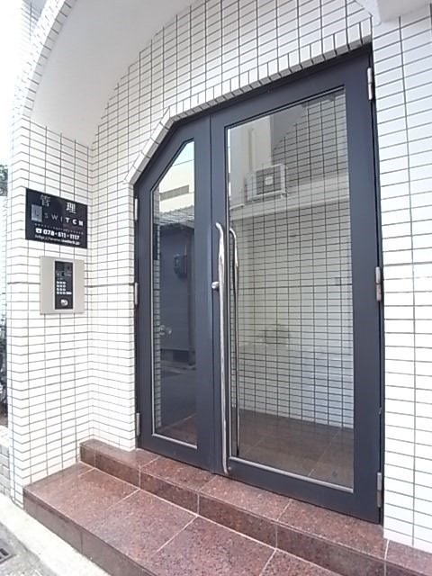 ラムール花隈の外観