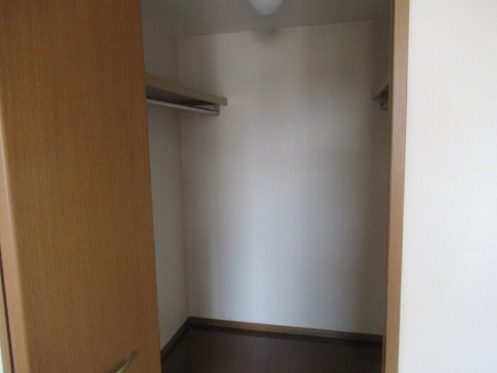 ウィルモア西梶尾 C棟の収納