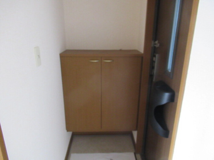 ウィルモア西梶尾 C棟の玄関