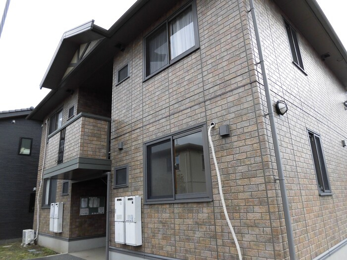 ウィルモア西梶尾 C棟の外観