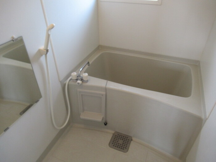 ウィルモア西梶尾 C棟の浴室