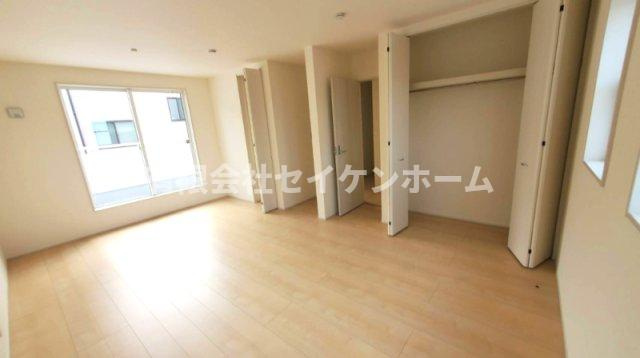 深谷市上柴町東6丁目　新築住宅　第３　①号棟の寝室