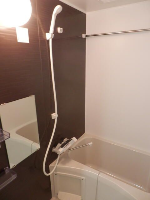 グランフォース谷在家の浴室