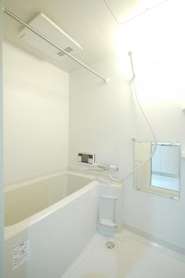 スカイガーデン福富西の浴室|※写真は別の部屋のものです。