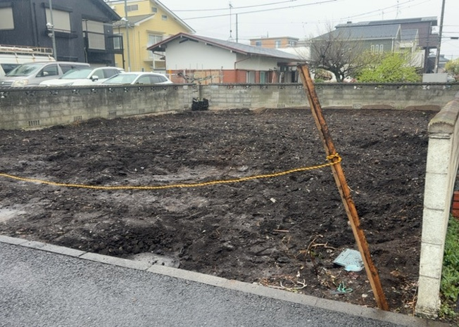 【外観】 | 物件の詳細については、現地を見てわかること以外に、役所や法務局などで調べないとわからないことがあります。そのため、現地に行く場合は、もしこの物件を買ったらどのような生活ができるかをイメージしましょう。