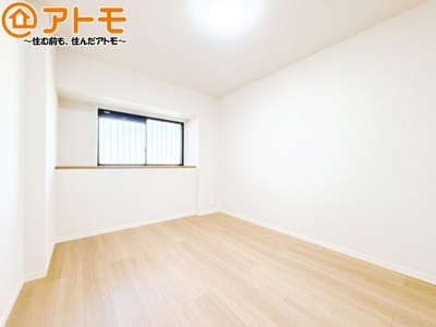 【寝室】 | チュリス曲金 | 毎日すごす部屋の広さや陽当りも気になるポイントですね！現地で体感してみてください♪