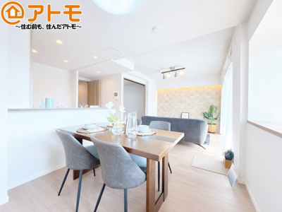 【居間・リビング】 | チュリス曲金 | 家族団らんのイメージは、リビングを思い浮かべませんか？リビングこそ広々としたお部屋が良いですね♪