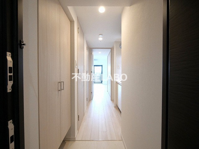 S-RESIDENCE難波大国町Deuxの玄関