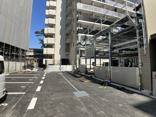 パークアクシス市川の駐車場
