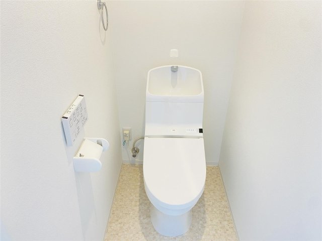 キャッスルコート土山のトイレ|※同物件別室同タイプの写真です