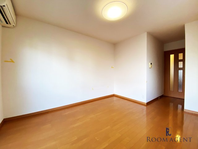 リバーサイド　シェルの内装