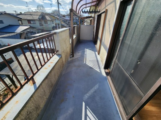 【バルコニー】 | 川西市東畦野山手１丁目中古戸建　お庭・カーポート付き | バルコニーです♪