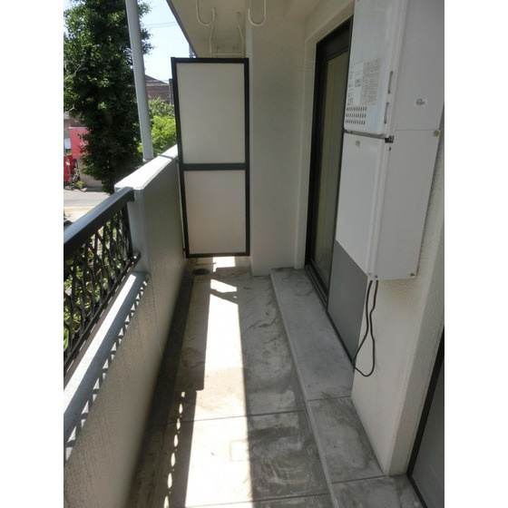 熊本市中央区琴平１丁目の賃貸マンションのバルコニー