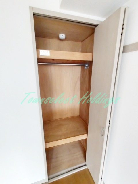 茅ヶ崎市共恵１丁目の賃貸マンションの収納