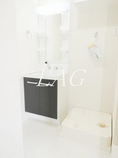 【設備】 | ｂ’ＣＡＳＡ町田ＳＱＵＡＲＥ | 室内洗濯機置き場です。