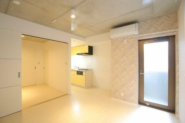 プリジェ池袋の居間・リビング