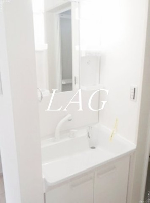 【洗面所】 | エスポワール西大井 | 洗面台です。