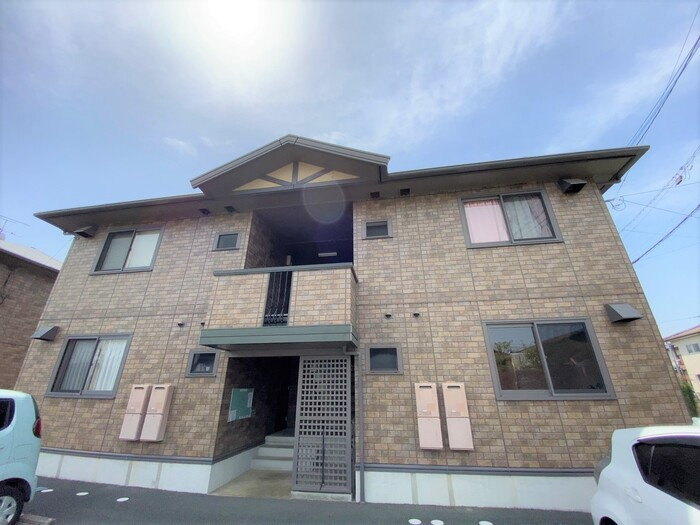 ウィルモア輝 A棟の外観