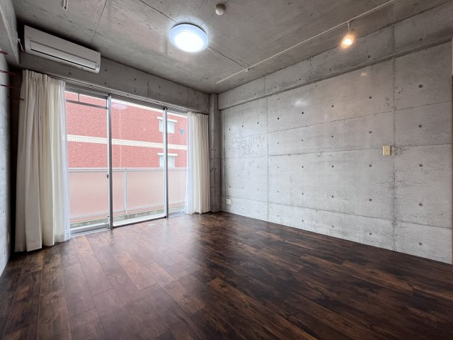 グリーンドゥ・ダイワの洋室