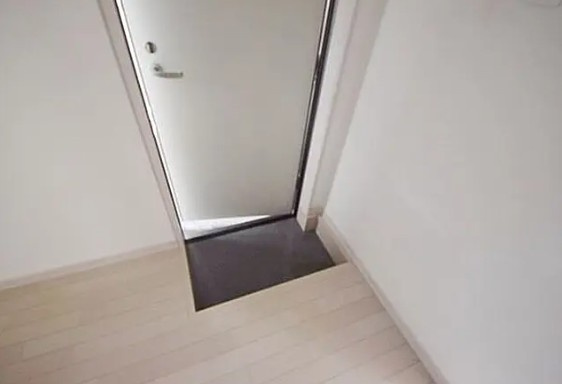 イルビラージュ四ツ木の玄関|別部屋参考写真