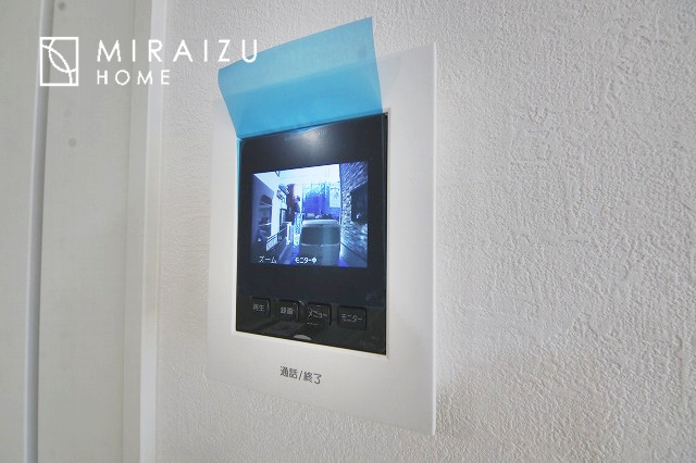 【防犯設備】 | ご家族様のプライベート空間が確保できる素敵な間取りです。また敷地ゆったりですので、おうち時間を楽しむのにもぴったりですね♪