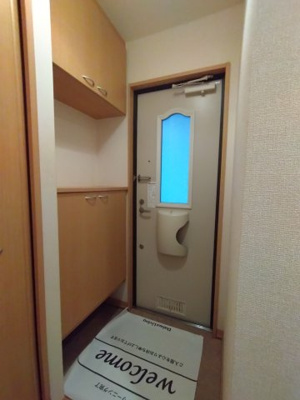 【玄関】 | フォースクエア岡田