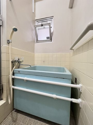 新ダイワビルの浴室