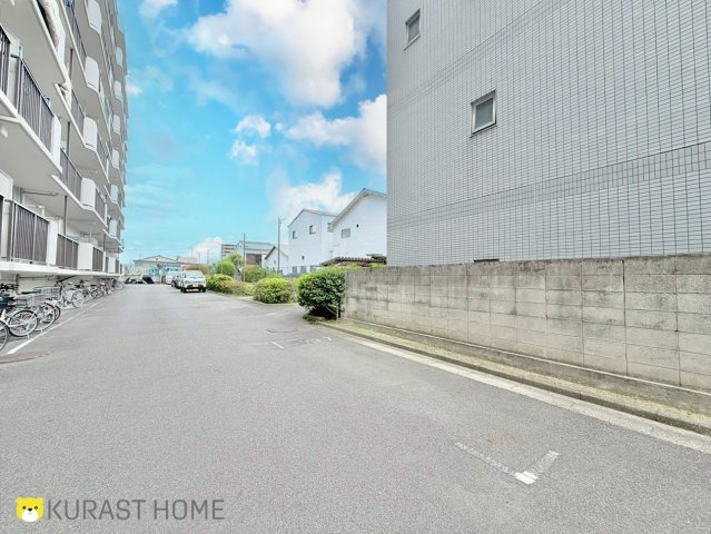 マイプラザ塔南　7階の駐車場