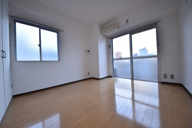 呉セントラルタワーの居間・リビング