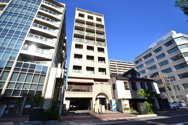 呉セントラルタワーの外観