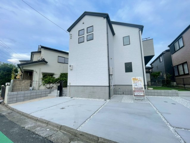 横浜市栄区桂台西1丁目 新築戸建て【仲介手数料無料】カースペース3台
