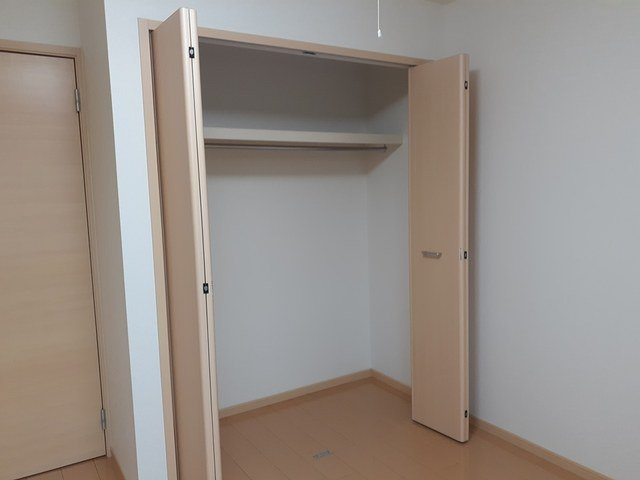 エンプレイスの収納|たっぷりとした収納スペースです