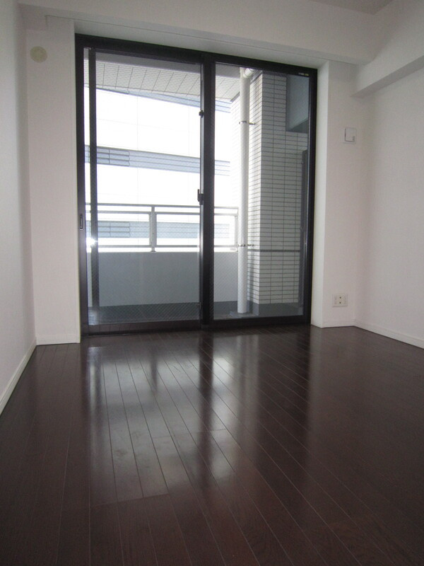 コンシェリア西新宿TOWER'S WESTの洋室