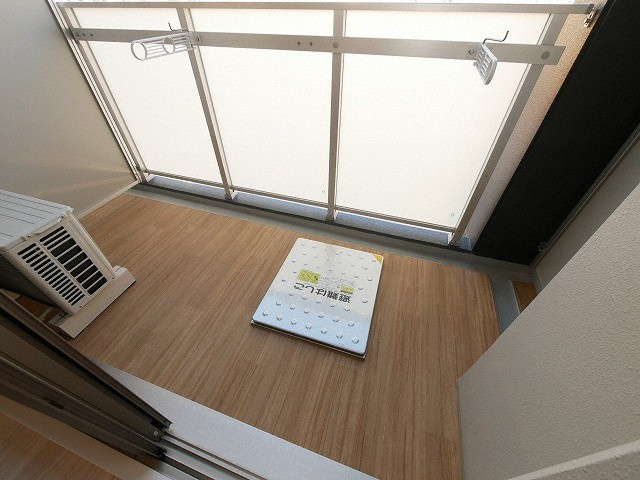 エスリード弁天町クレールのバルコニー