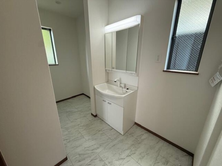 神戸市垂水区霞ヶ丘6丁目の独立洗面台