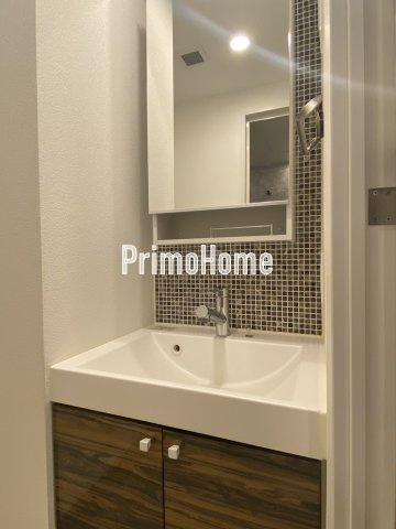 ズーム東神田の洗面所