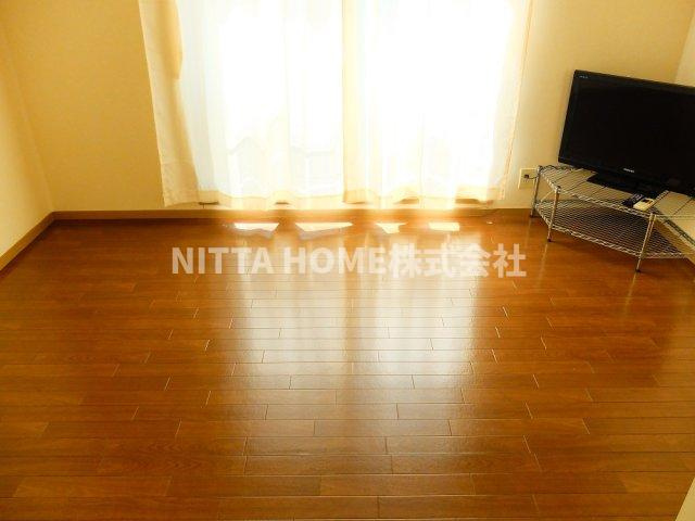 アーバンライフ新町の居間・リビング|嬉しい洋室のお部屋☆