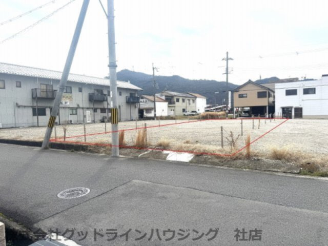 西脇市上野土地１号地（北向き）の前面道路含む現地写真