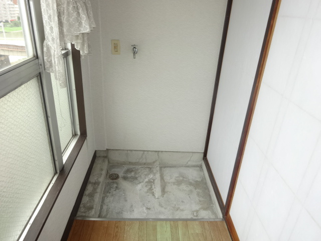 宝塚第一コーポラスの玄関